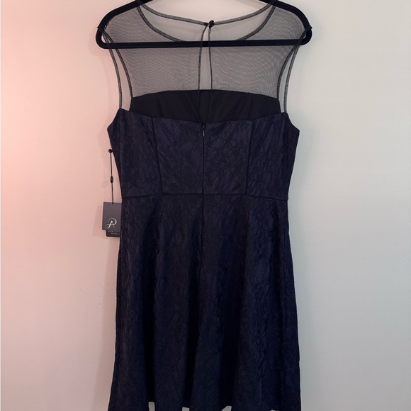 Elegant Black/Navy Dress with Sheer Detail - Picture 4 of 7